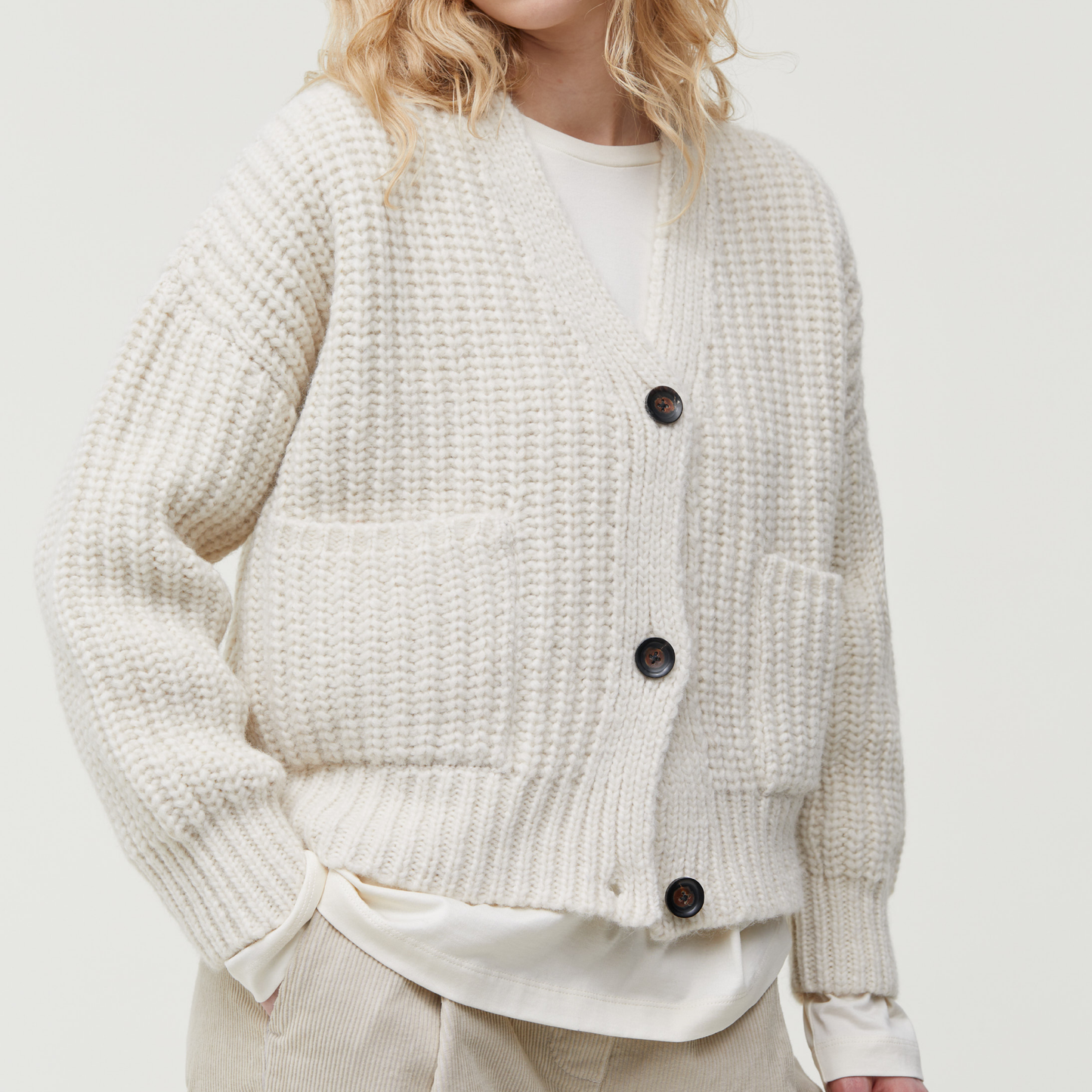 Viveka Strik Cardigan, Albicant