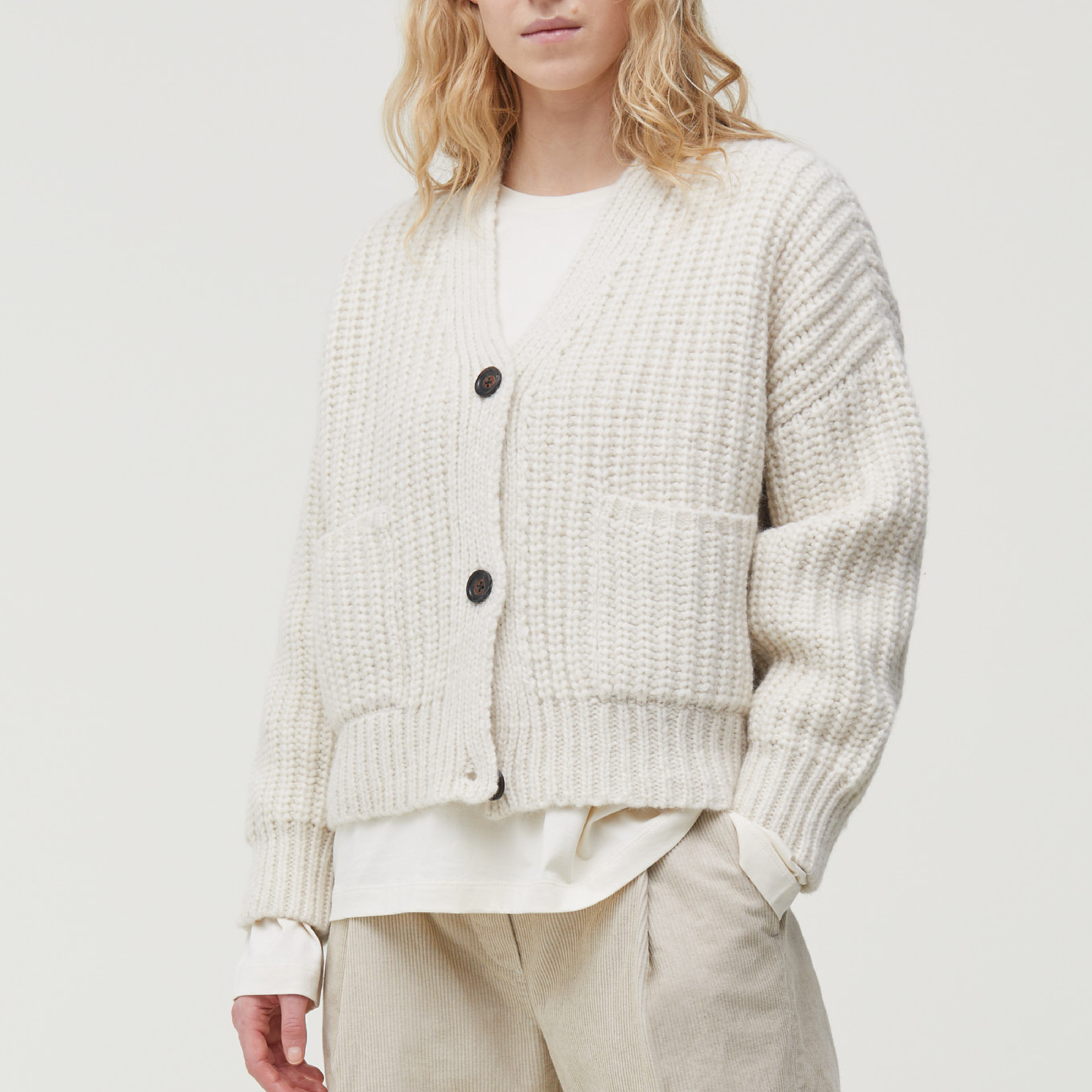 Viveka Strik Cardigan, Albicant