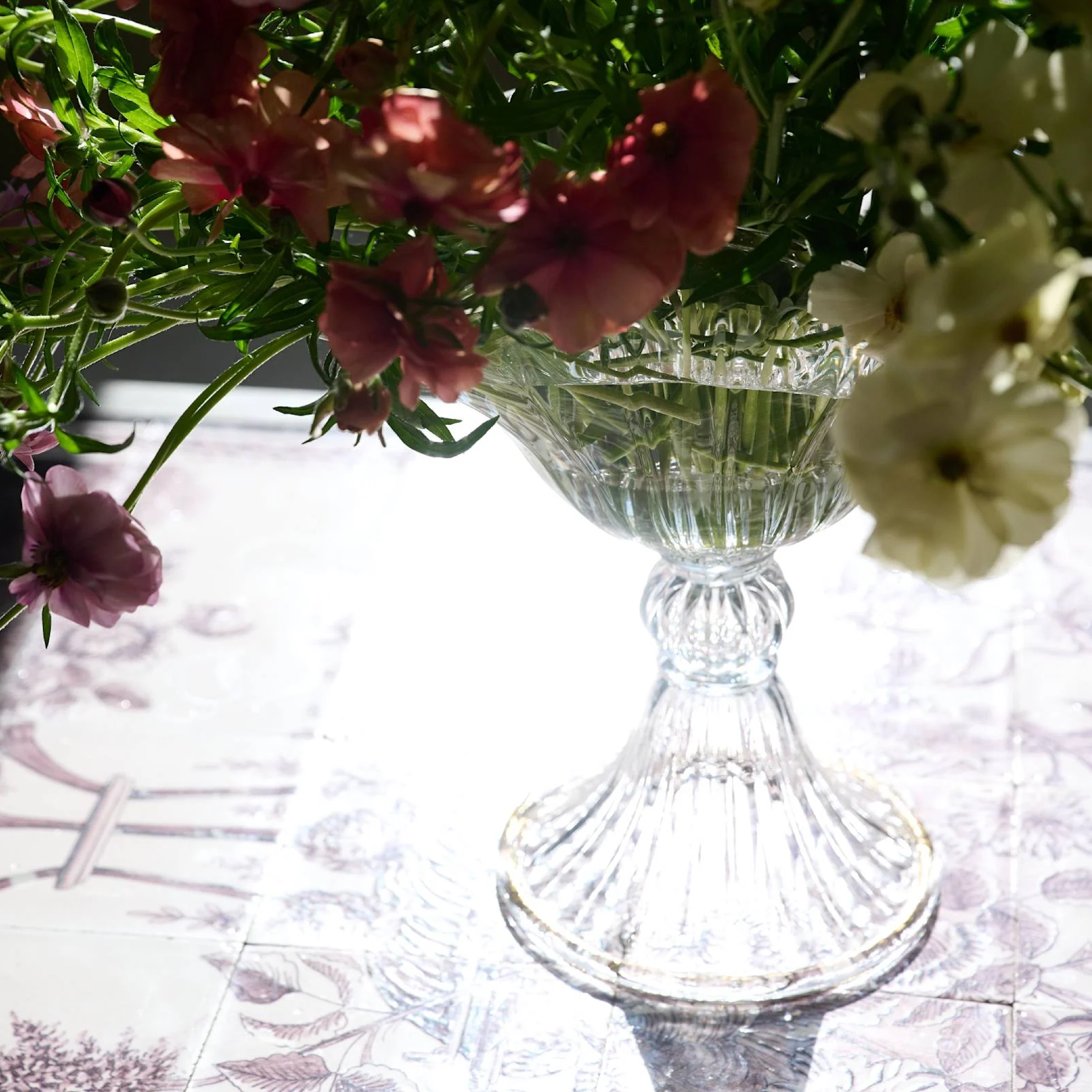 Blixen Large Vase, Crystal Clear