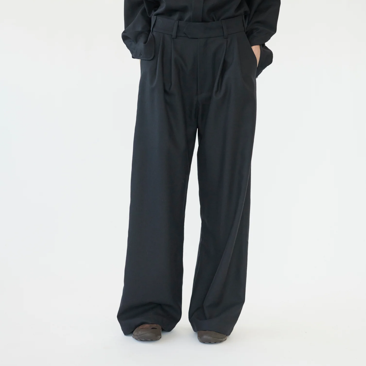 Fine Wool Wide Box Pants, Navy