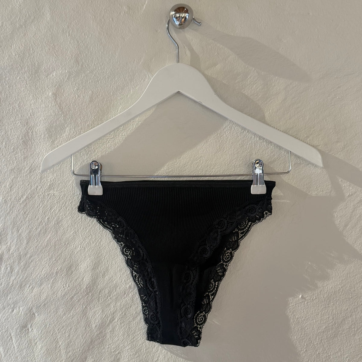 Trusser M. Blonde, Black 3411