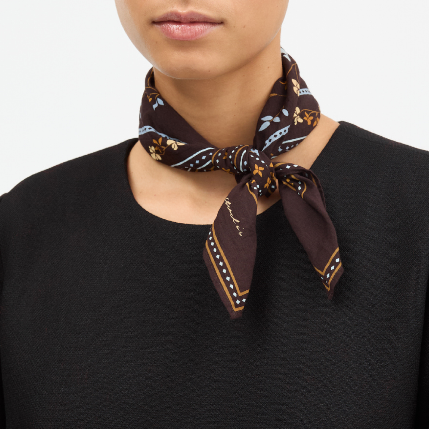 Skall Floral Scarf, Dark Brown (55x55 cm)