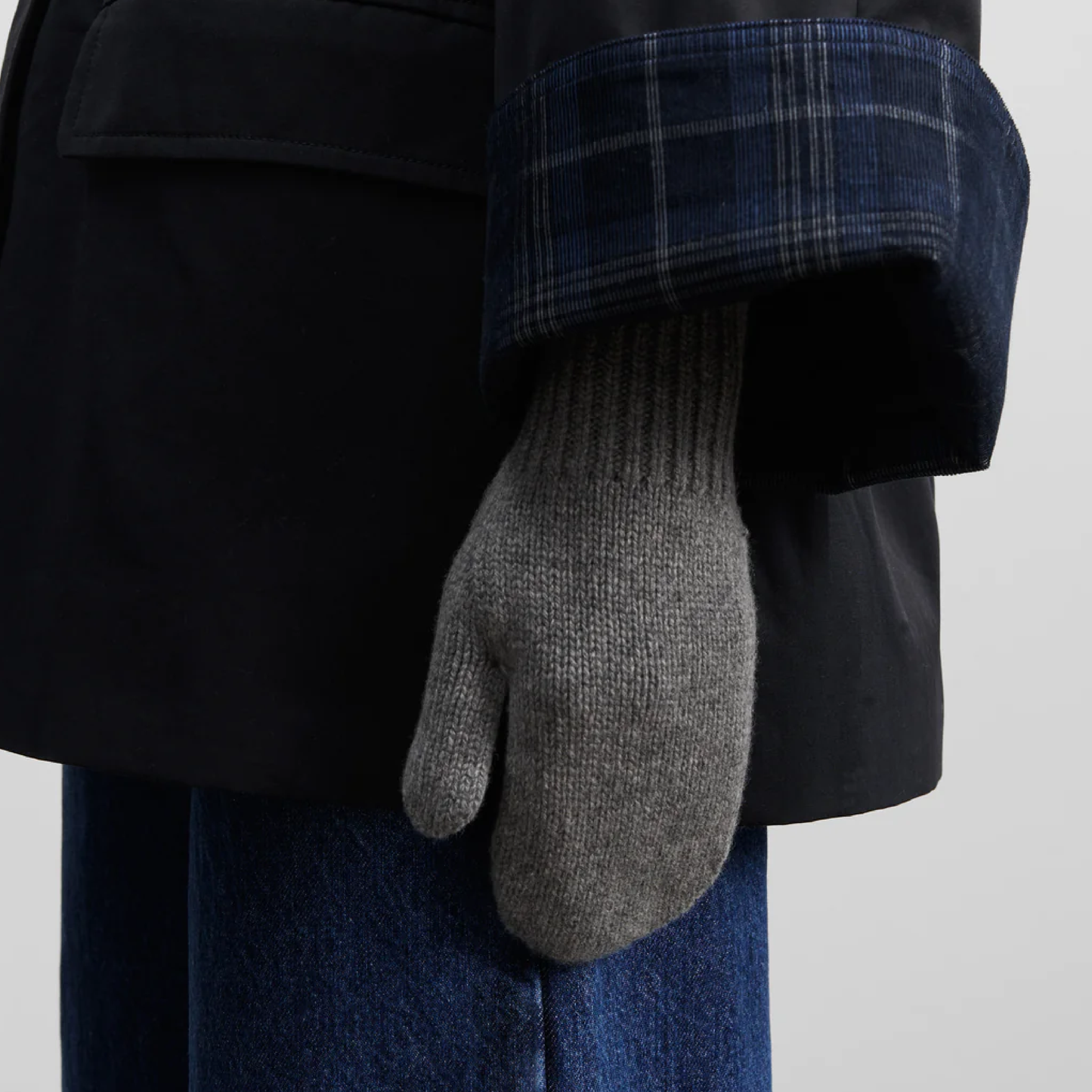 Cleo Luffer, Medium Grey