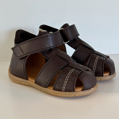 Prewalker Sandal Med Velcro, Dark Brown