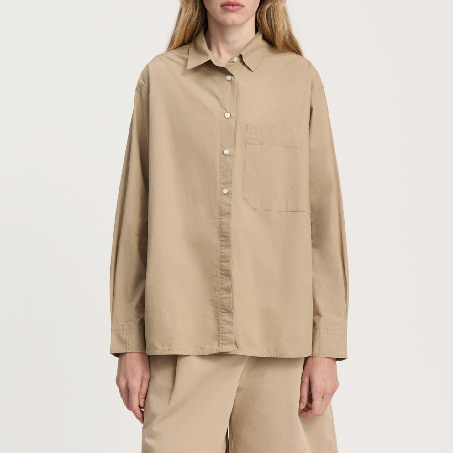 Lynette Skjorte, Semolina