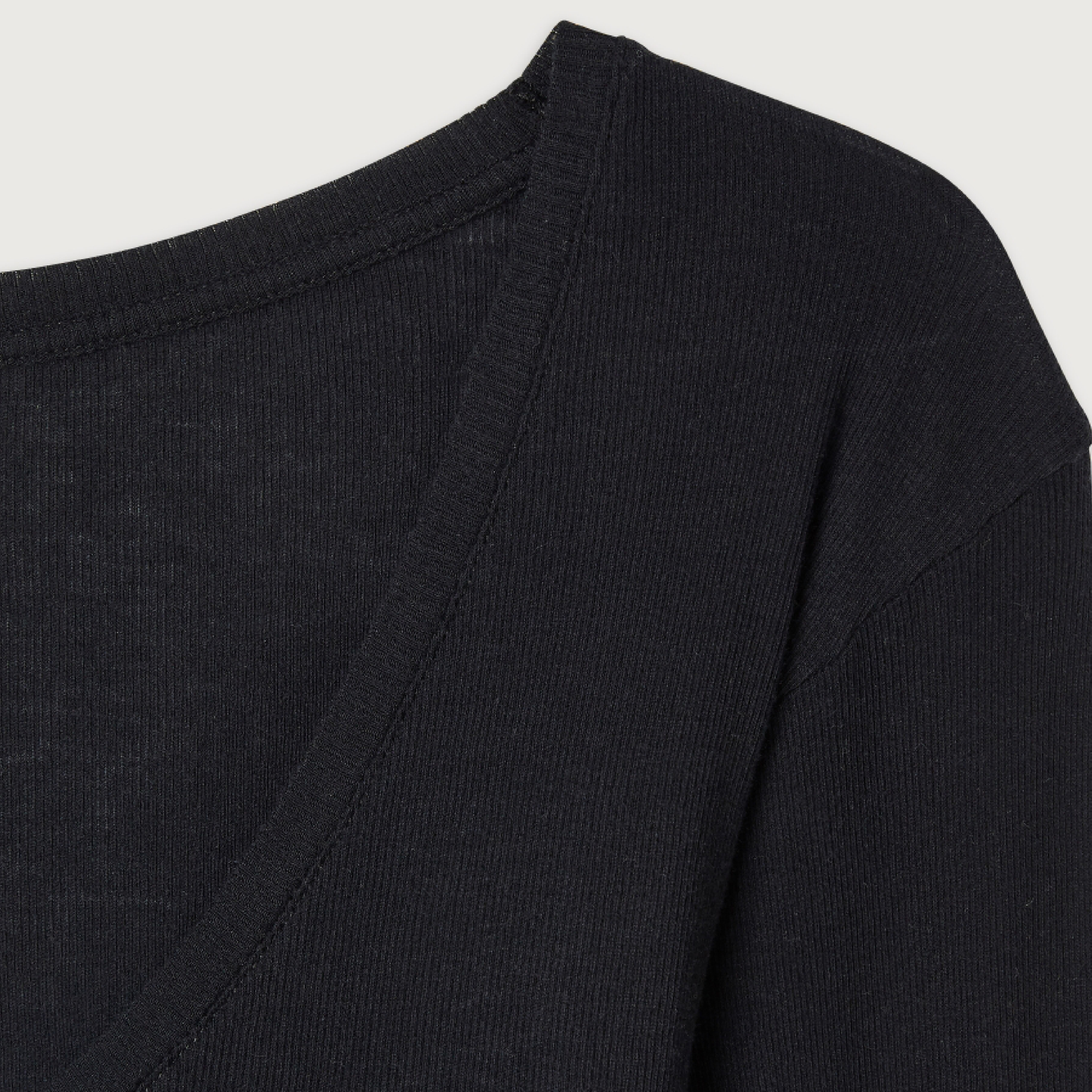 Massachusetts Bluse V-Hals, Sort