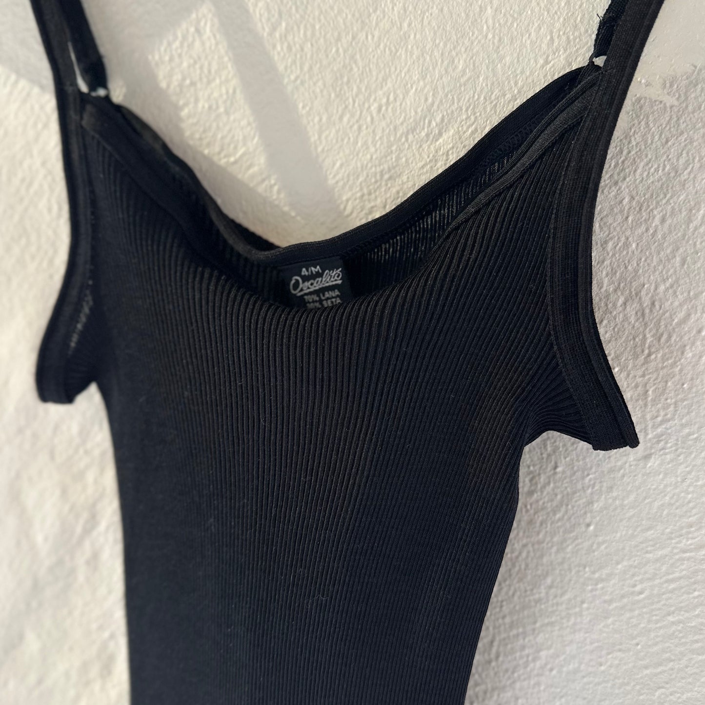 Uld & Silke Rib Top, Sort 3440