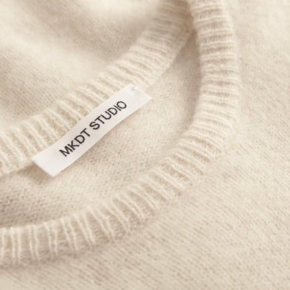 Kally Yak Strik, Ivory