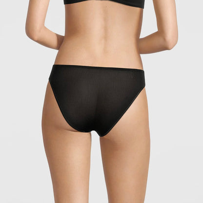 Silke Trusser, Sort 9451