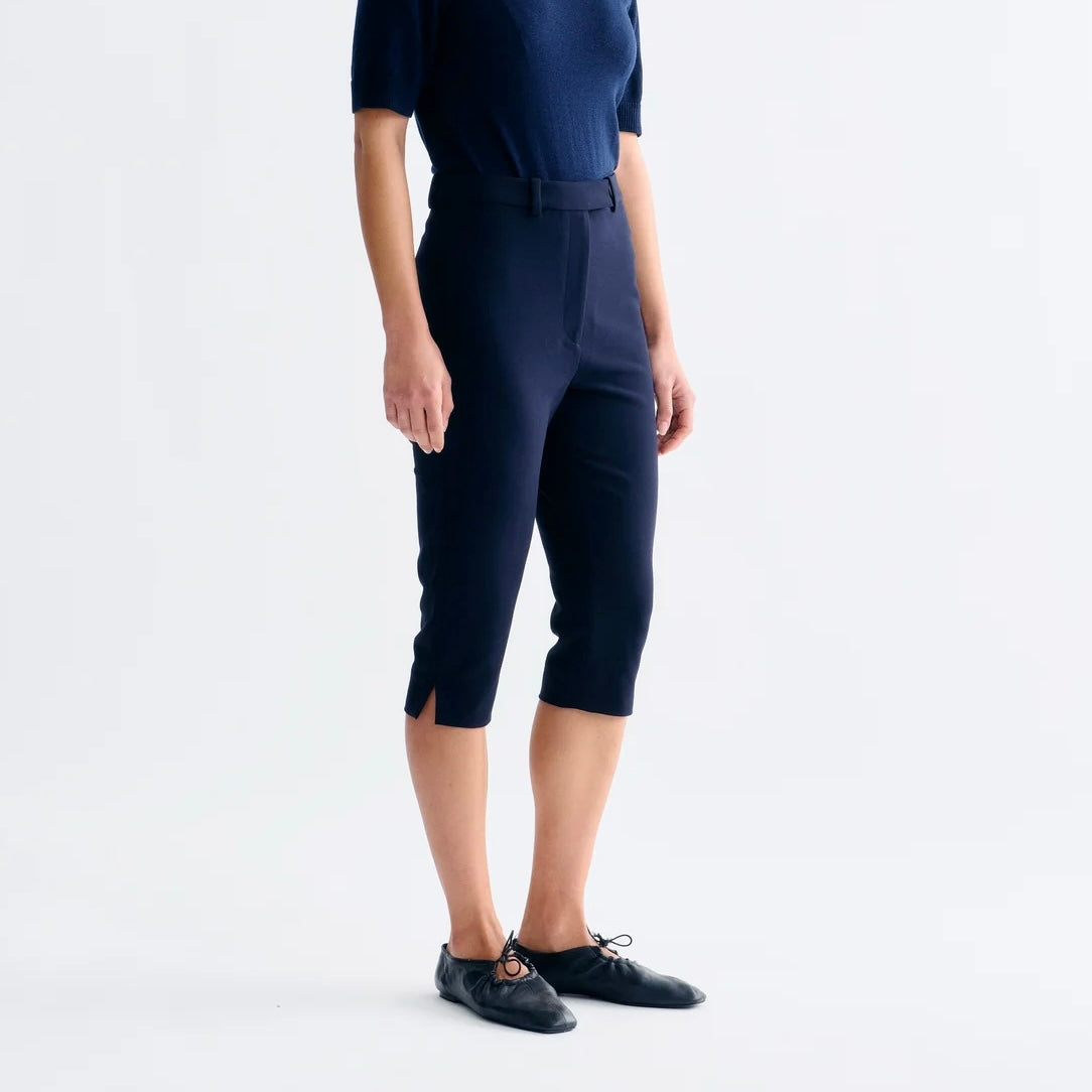 May Pants, Total Eclipse