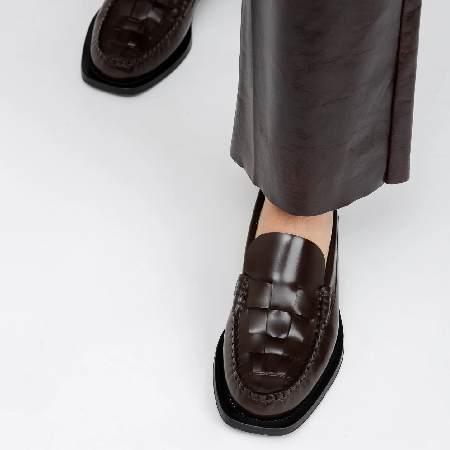 Nombela Loafers, Brown