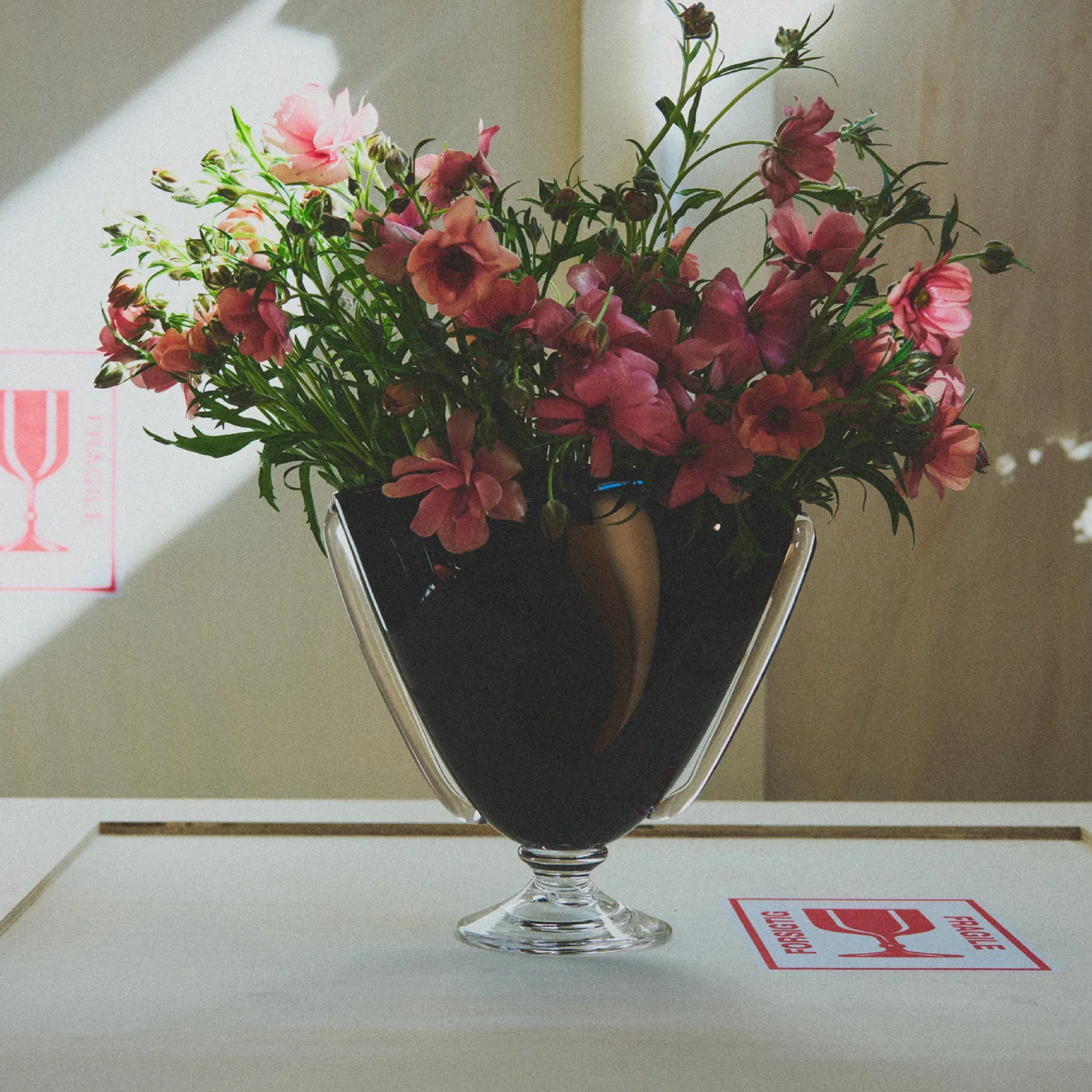 Karl Vase, Hazel