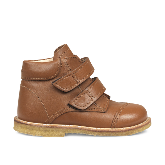 Classic Beginner Shoes With Velcro, Cognac 