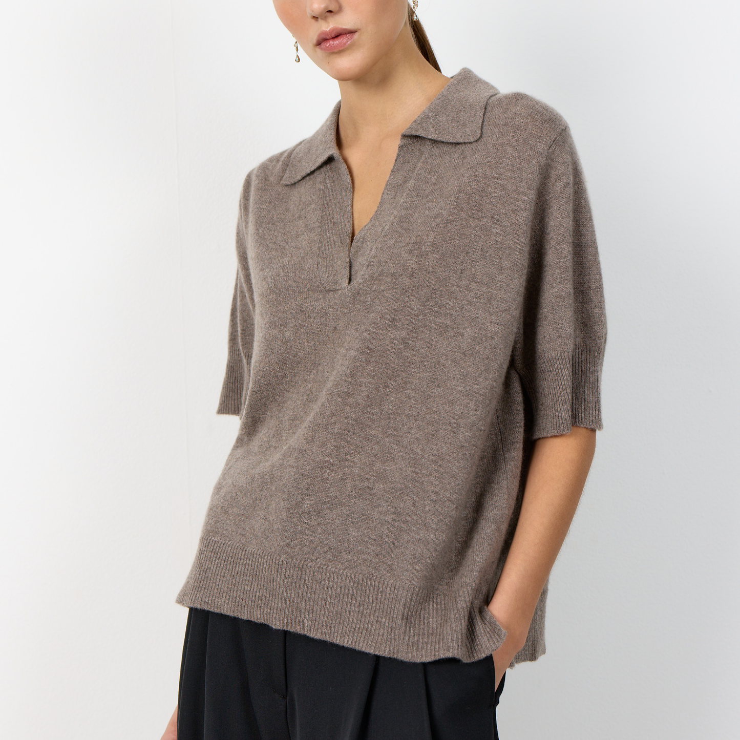 Eloise 18 Cashmere Polo, Taupe