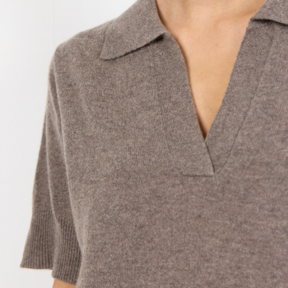 Eloise 18 Cashmere Polo, Taupe