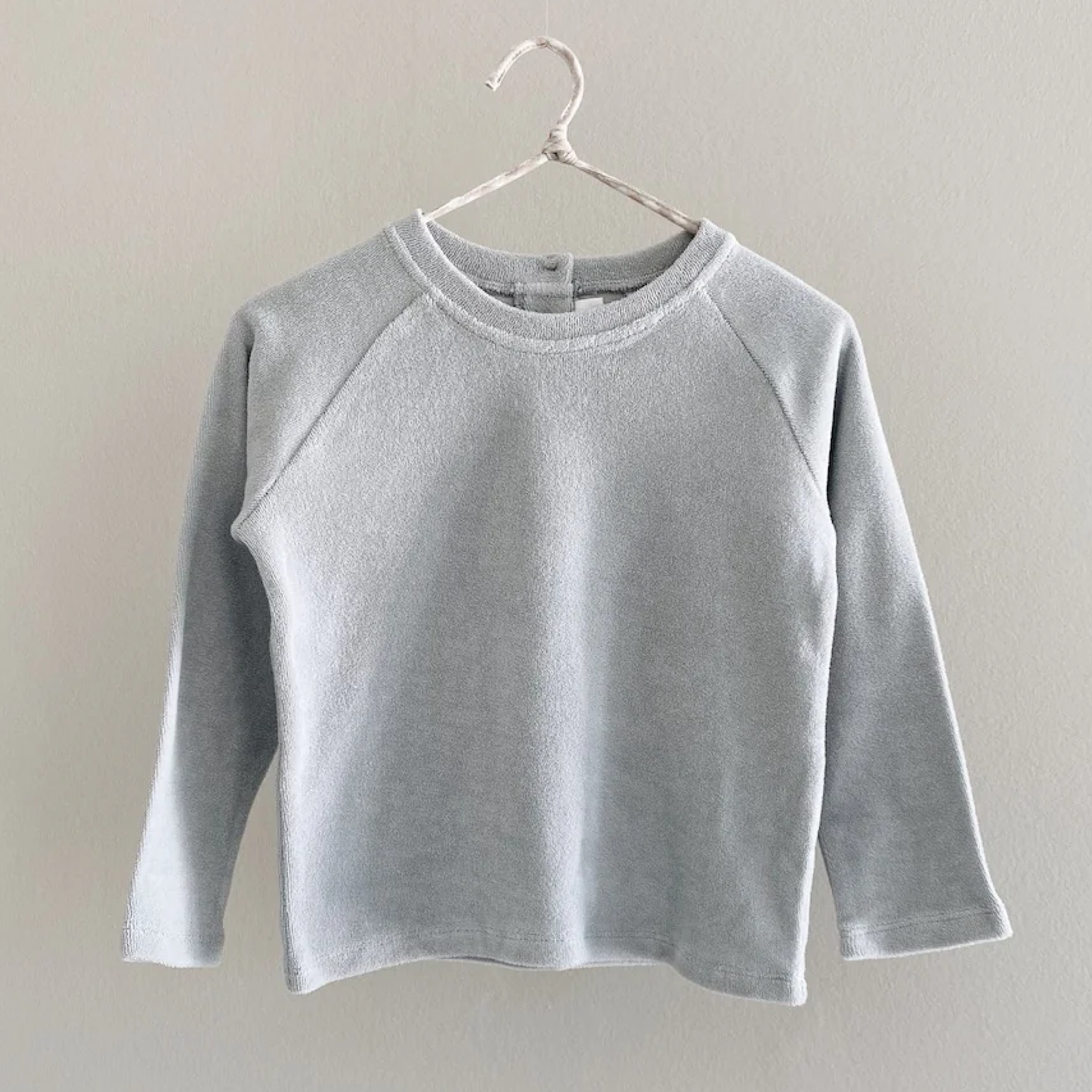 Elo Jumper, Barely Blue