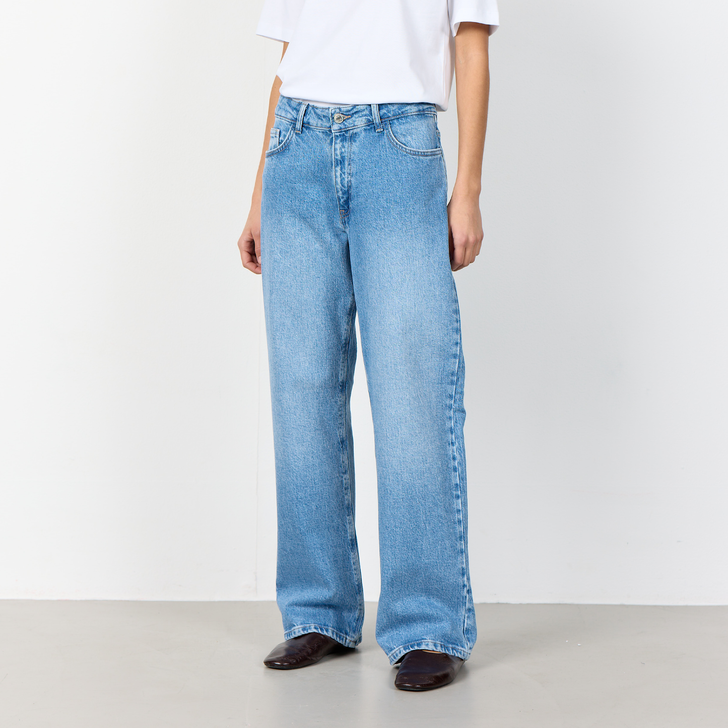 Kosa 19 Jeans, Mid Blue Denim