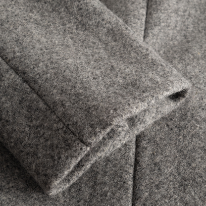 Roxanna Blazer, Seal