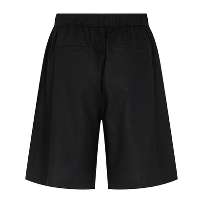Naja 13 Shorts In Flax, Black