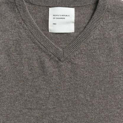 Women's Fitted 90's V-Neck, Truffle