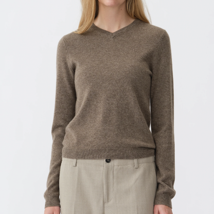Women's Fitted 90's V-Neck, Truffle