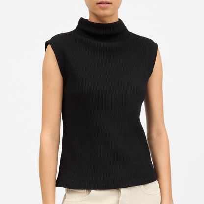 Eli Top, Black