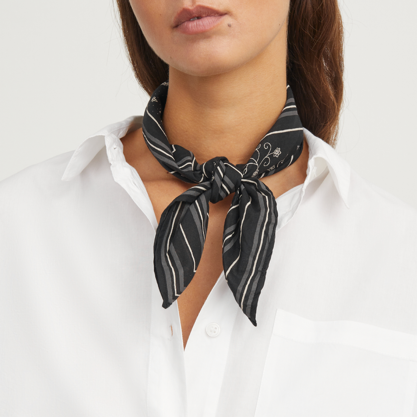 Skall Classic Scarf, Black (55x55 cm)