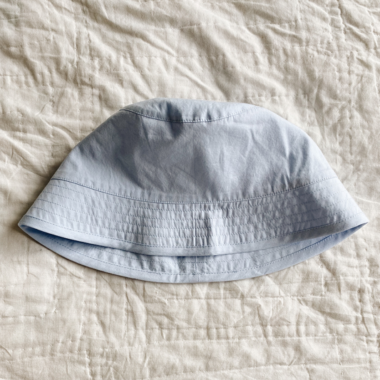 Louie Hat, Sky
