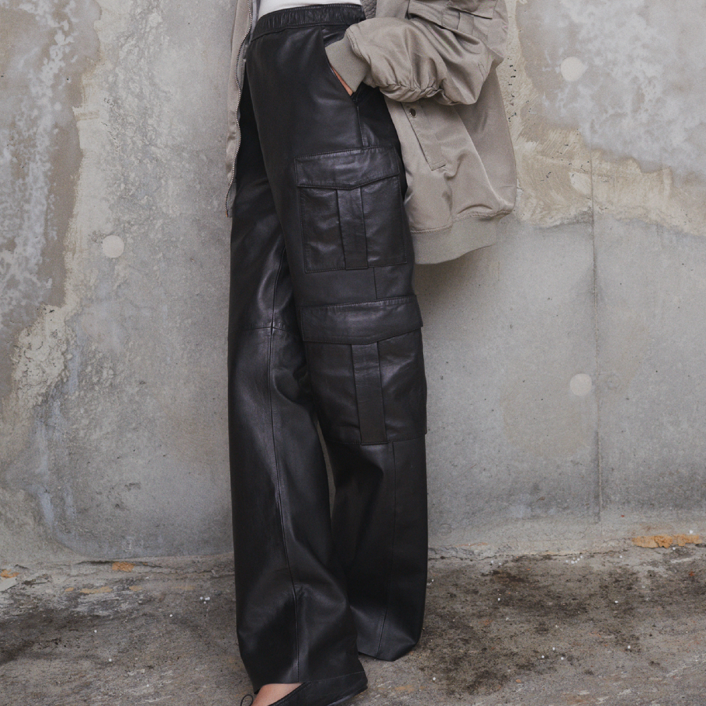 Globa 27 Leather trousers, Black