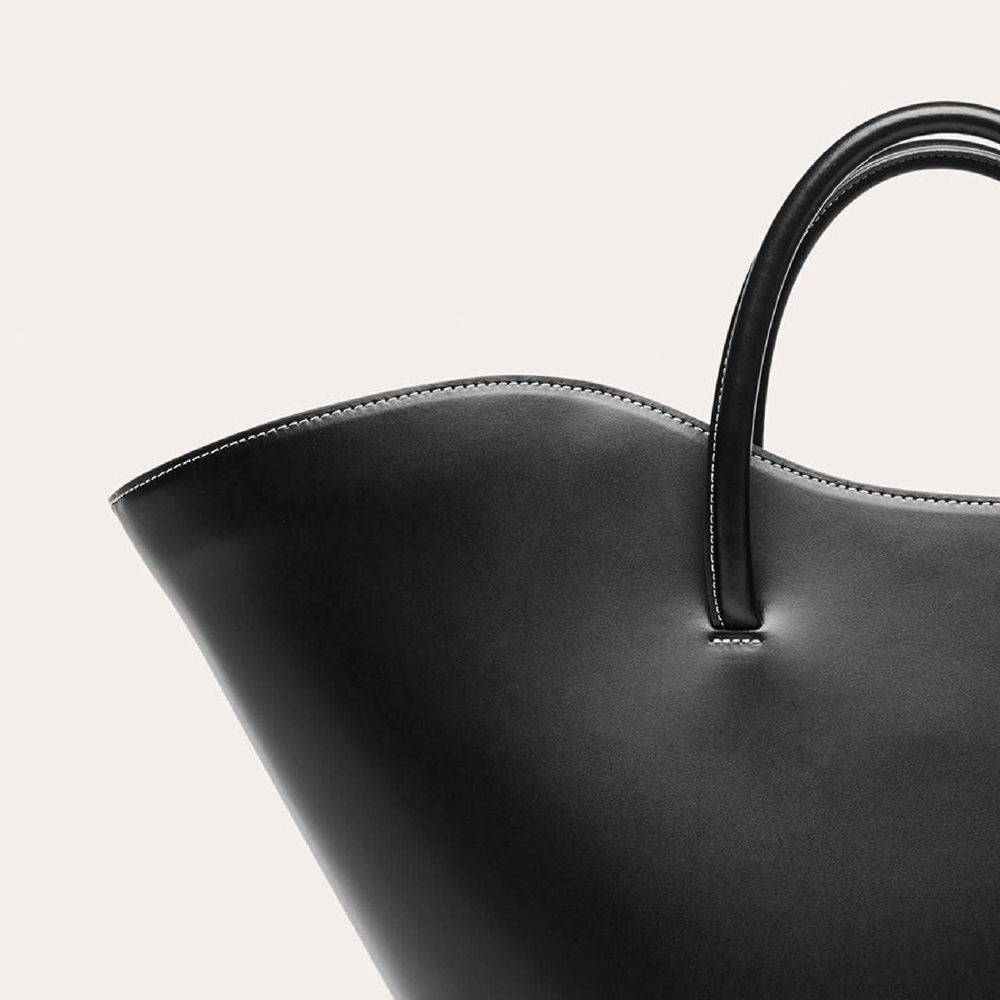 Open Tulip Tote Medium, Black