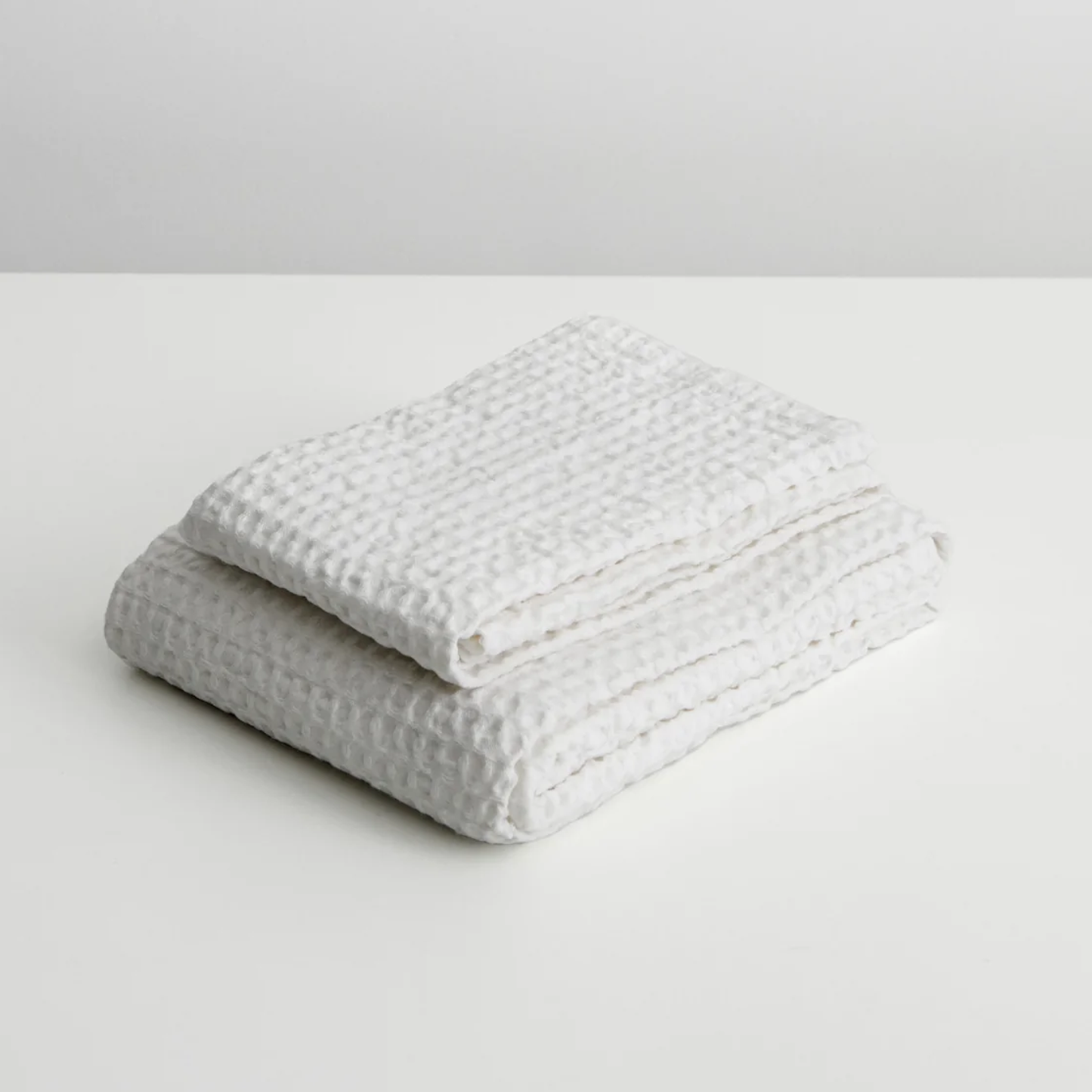 Shell Towel, White (50x80)