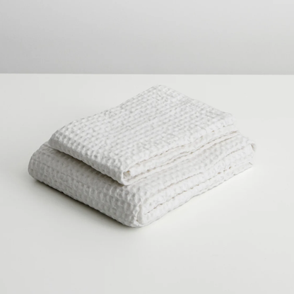 Shell Bath Towel, White (90x150)