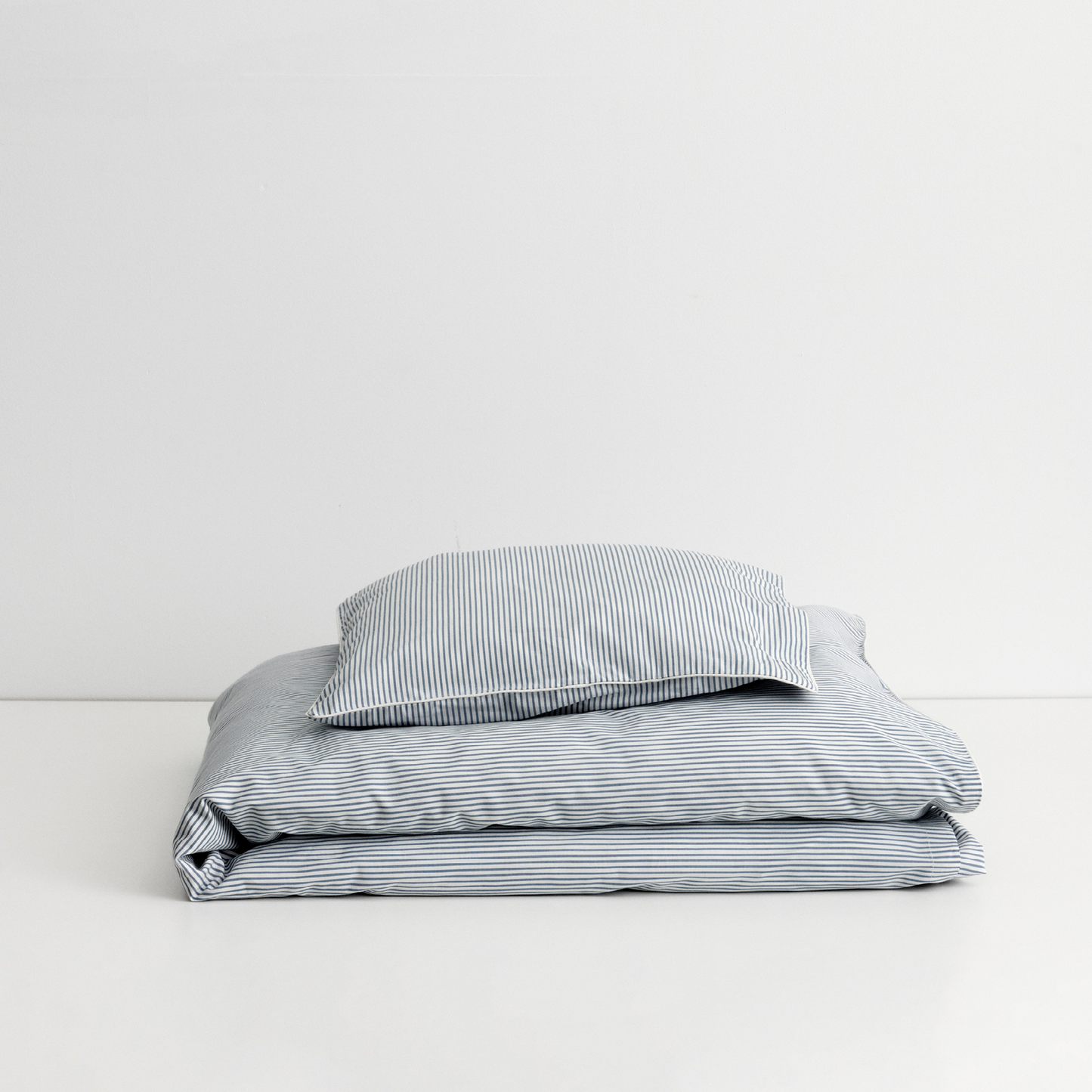 Skall Bedding, Blue/Optic White (140x200)